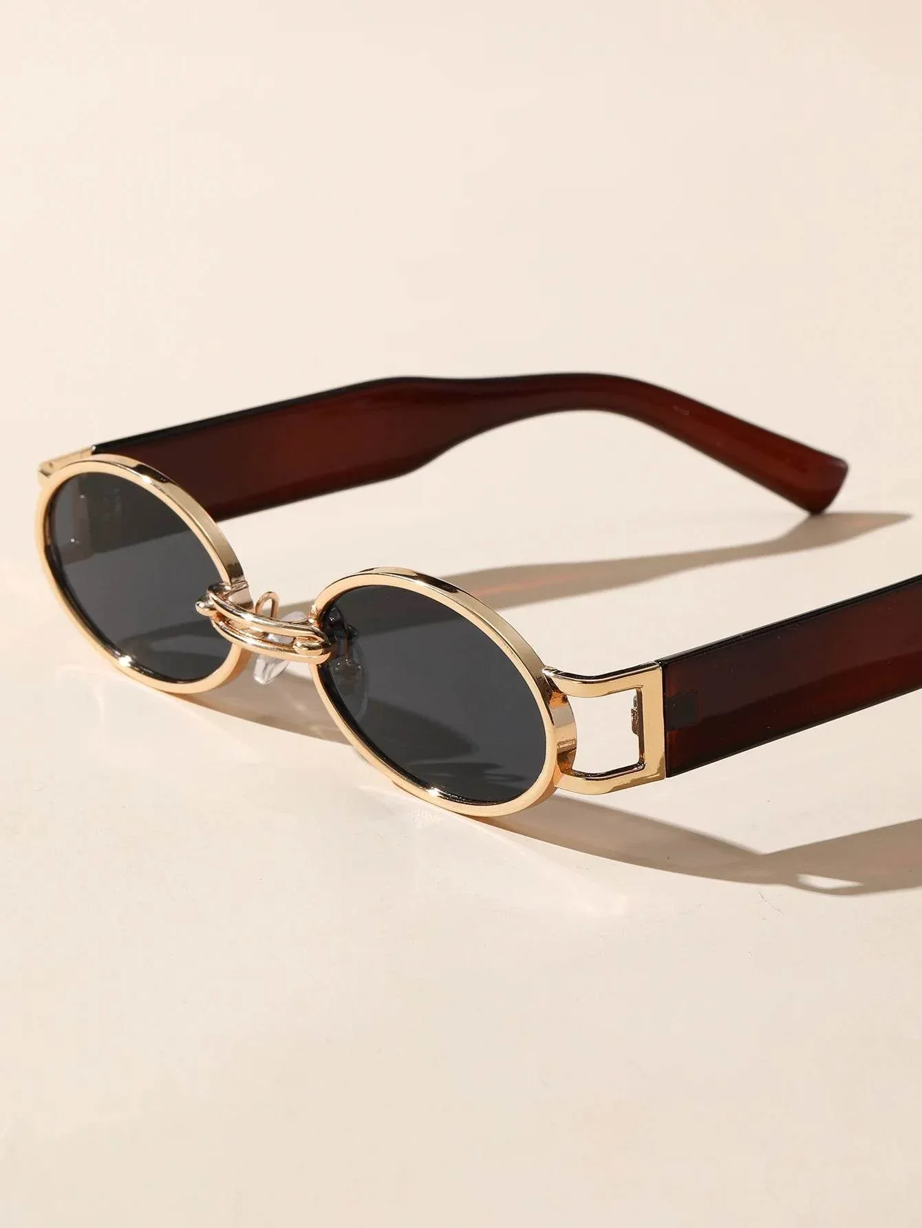 Gold Oval Retro Sunglasses - Image 9